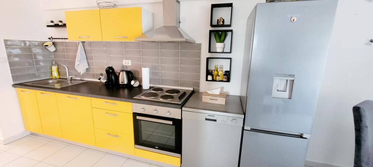 Apartman Rocky Petrovija エクステリア 写真